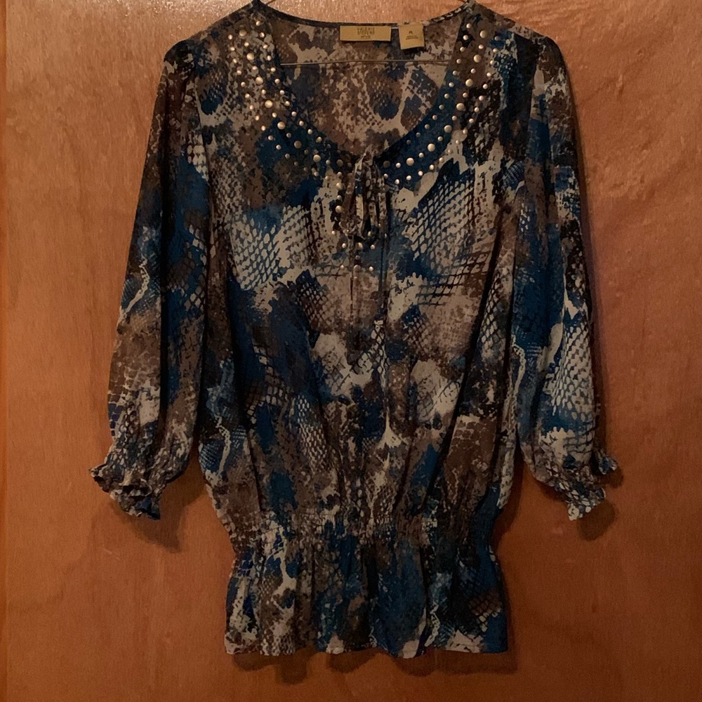 VALERIE STEVENS women’s blouse. Petite.